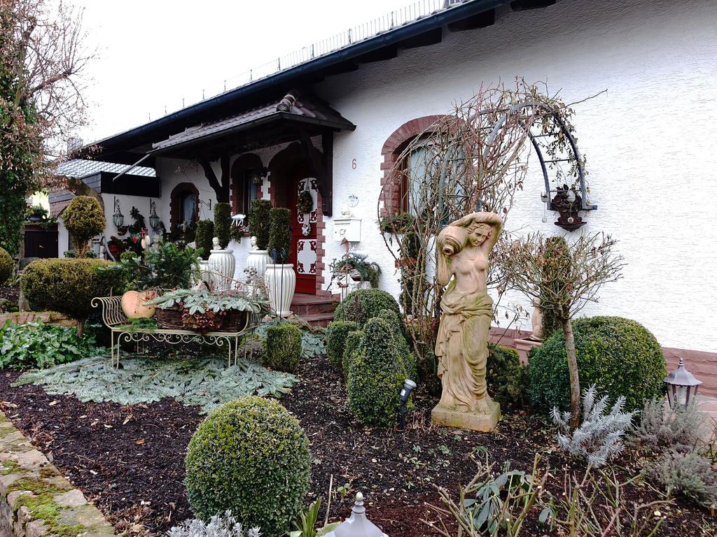 Haus Buena Vista Hotel Бад Кисинген Екстериор снимка