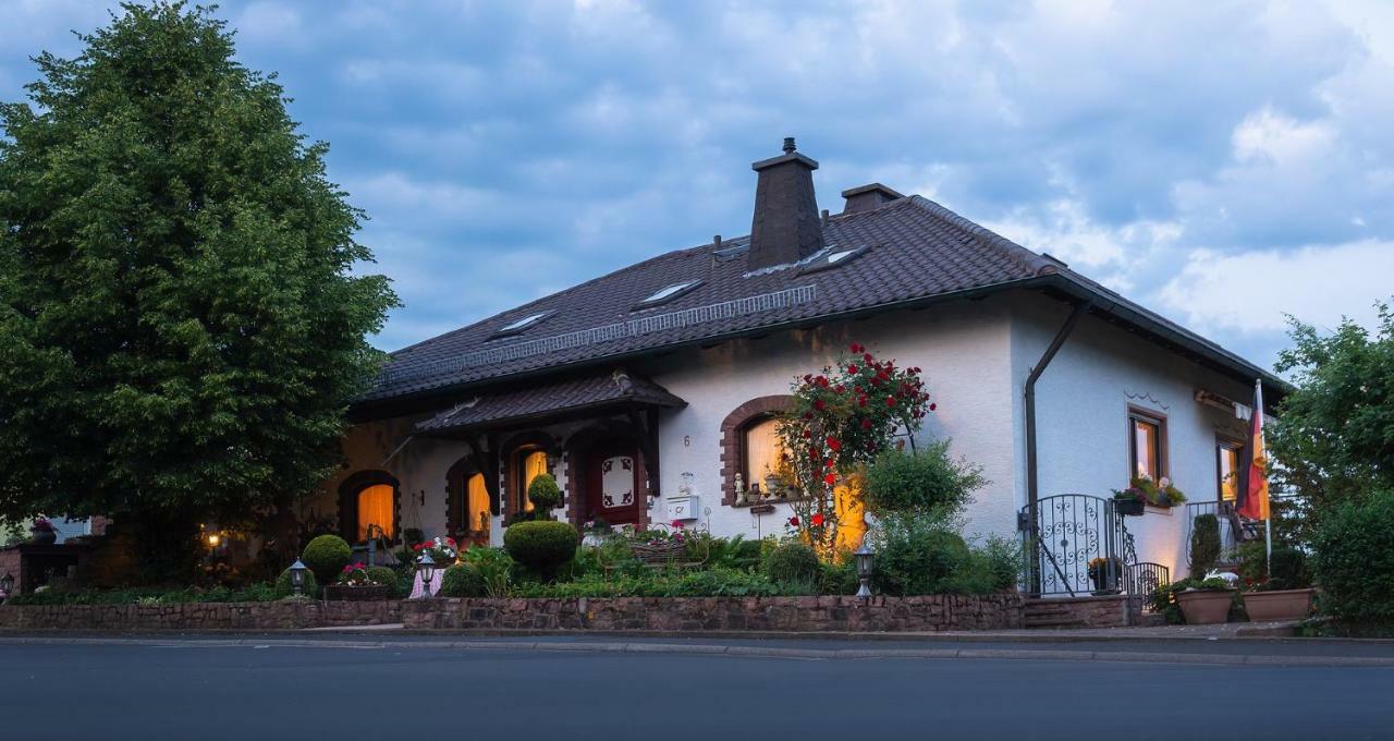 Haus Buena Vista Hotel Бад Кисинген Екстериор снимка